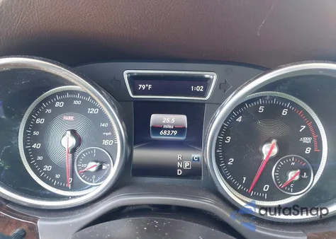 2018 Mercedes-Benz Gls 450 4Matic z USA, uszkodzony, nr VIN 4JGDF6EEXJB176496